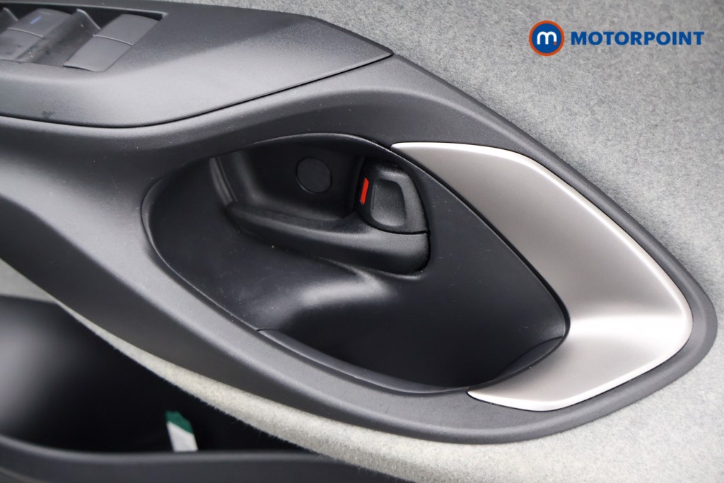 Toyota Yaris Excel Automatic Petrol-Electric Hybrid Hatchback - Stock Number (1587060) - 25th supplementary image