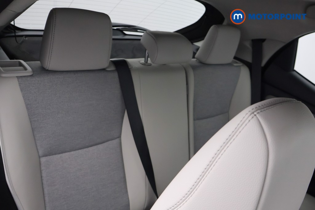 Toyota Yaris Excel Automatic Petrol-Electric Hybrid Hatchback - Stock Number (1587060) - 28th supplementary image