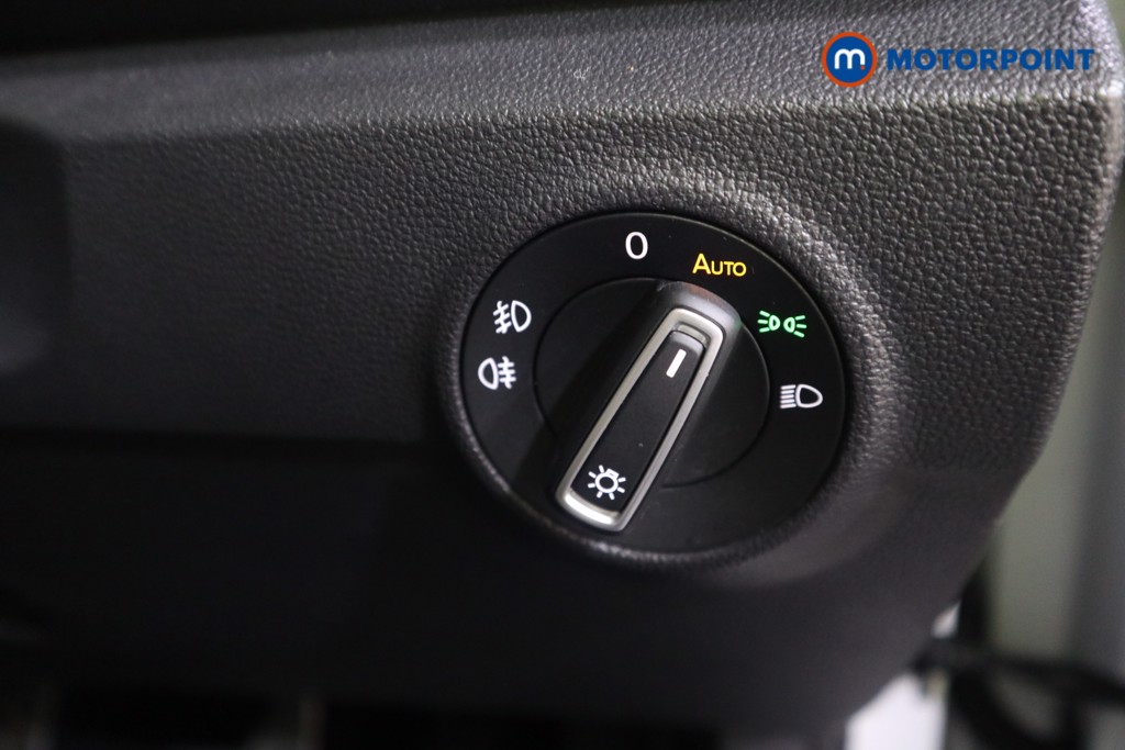 Volkswagen T-Roc SEL Automatic Petrol SUV - Stock Number (1587296) - 12th supplementary image