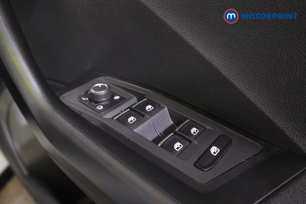 Volkswagen T-Roc SEL Automatic Petrol SUV - Stock Number (1587296) - 15th supplementary image
