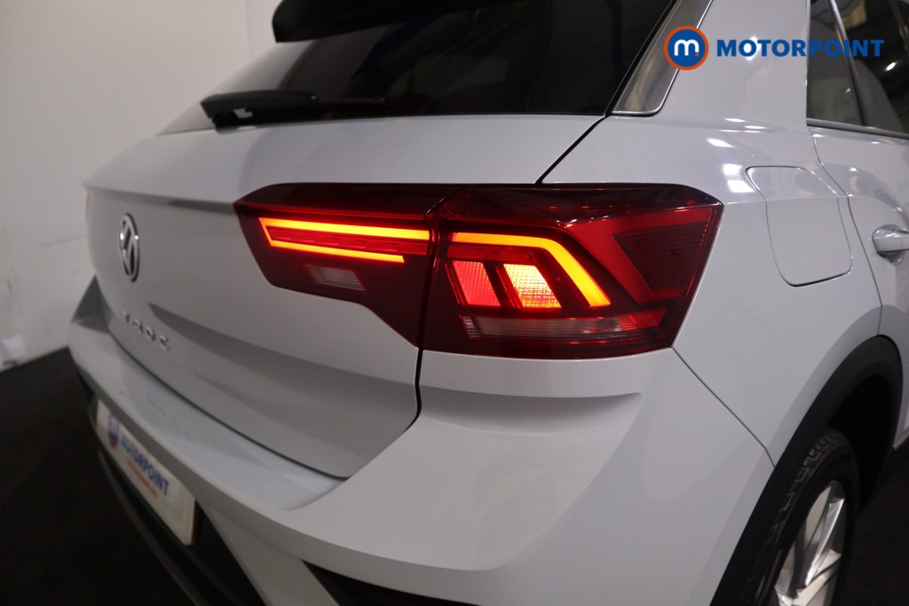 Volkswagen T-Roc SEL Automatic Petrol SUV - Stock Number (1587296) - 28th supplementary image