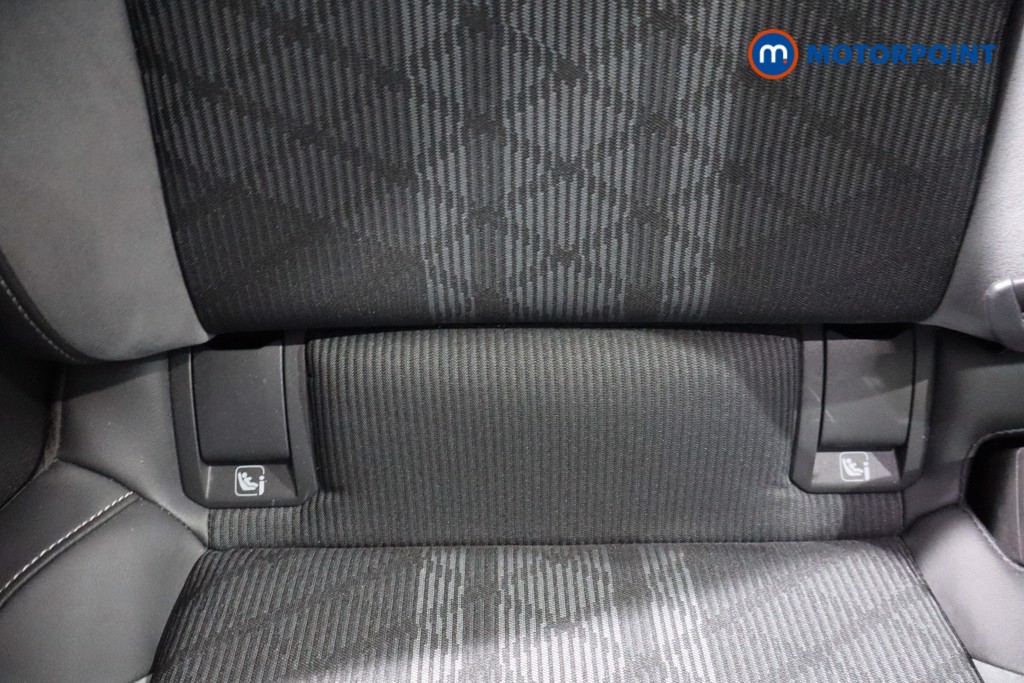 Volkswagen Golf R-Line Manual Petrol Hatchback - Stock Number (1587354) - 25th supplementary image