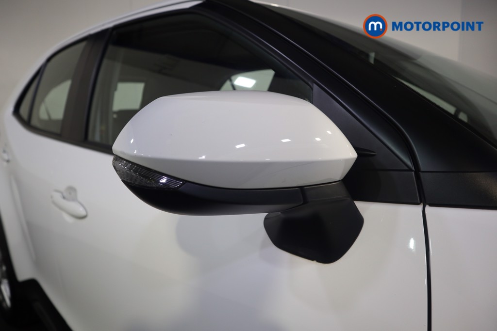 Toyota Yaris Cross Icon Automatic Petrol-Electric Hybrid Estate - Stock Number (1587389) - 25th supplementary image