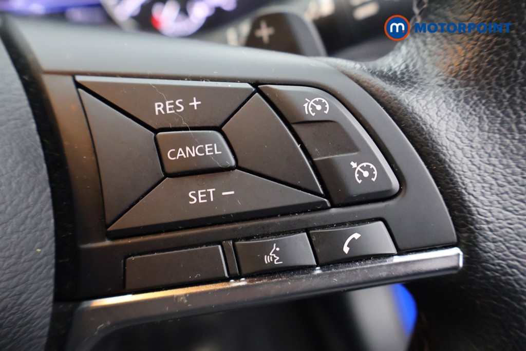 Nissan Juke N-Connecta Automatic Petrol SUV - Stock Number (1587493) - 3rd supplementary image