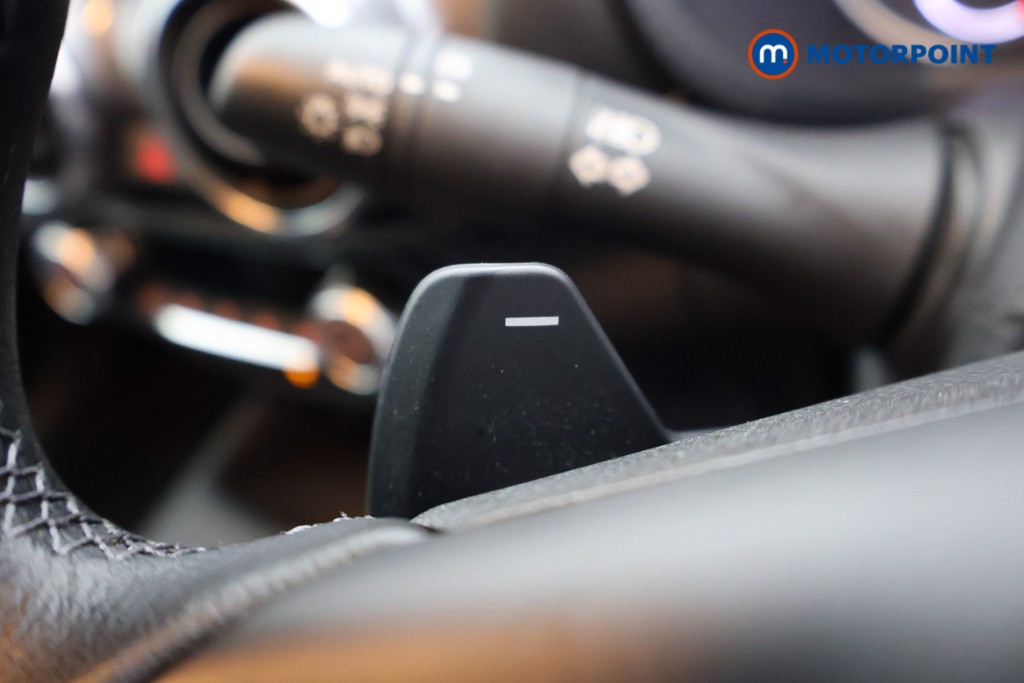 Nissan Juke N-Connecta Automatic Petrol SUV - Stock Number (1587493) - 4th supplementary image