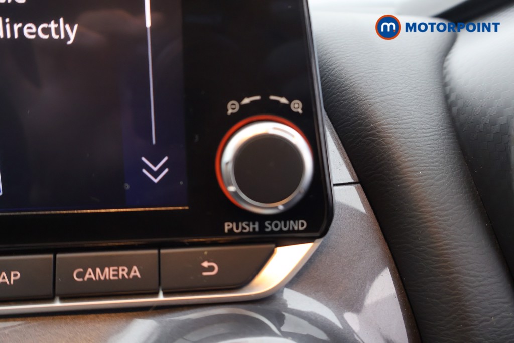 Nissan Juke N-Connecta Automatic Petrol SUV - Stock Number (1587493) - 12th supplementary image