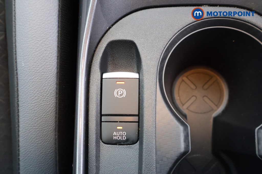 Nissan Juke N-Connecta Automatic Petrol SUV - Stock Number (1587493) - 21st supplementary image