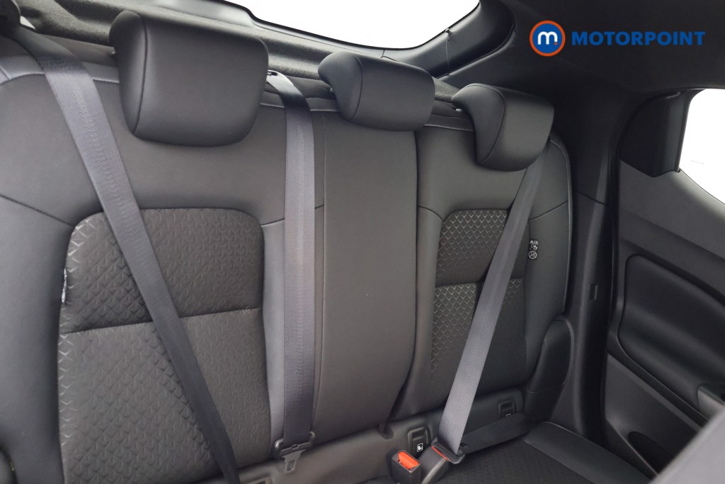 Nissan Juke N-Connecta Automatic Petrol SUV - Stock Number (1587493) - 30th supplementary image