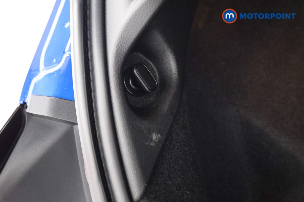 Nissan Juke N-Connecta Automatic Petrol SUV - Stock Number (1587493) - 38th supplementary image