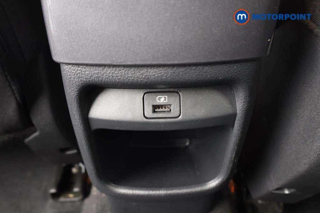 Nissan Juke N-Connecta Automatic Petrol SUV - Stock Number (1587493) - 41st supplementary image