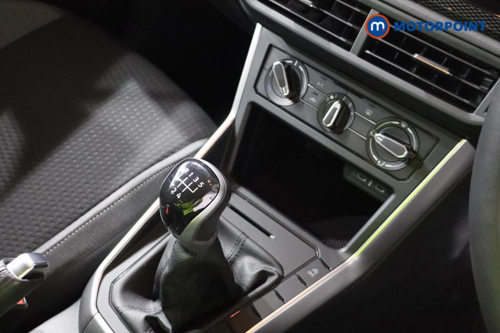Volkswagen Polo Life Manual Petrol Hatchback - Stock Number (1587981) - 4th supplementary image
