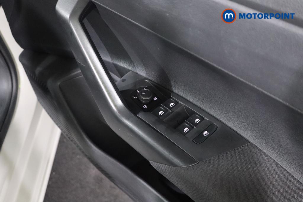 Volkswagen Polo Life Manual Petrol Hatchback - Stock Number (1587981) - 9th supplementary image
