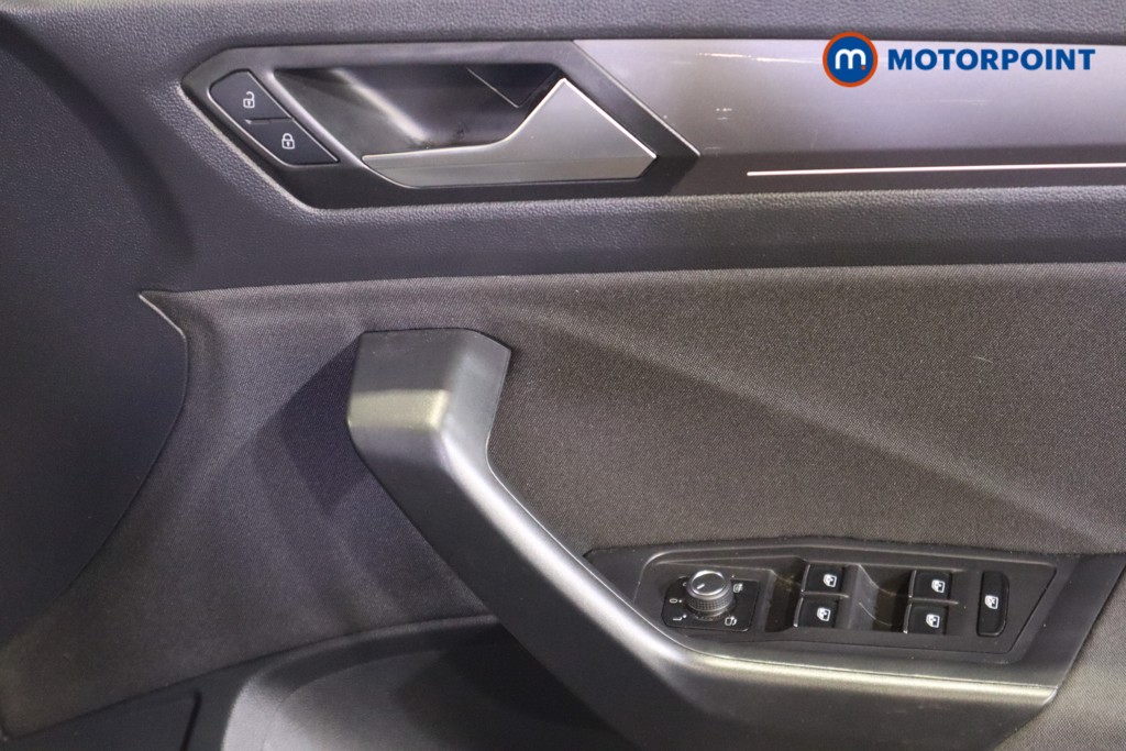Volkswagen T-Roc SEL Automatic Petrol SUV - Stock Number (1588042) - 14th supplementary image