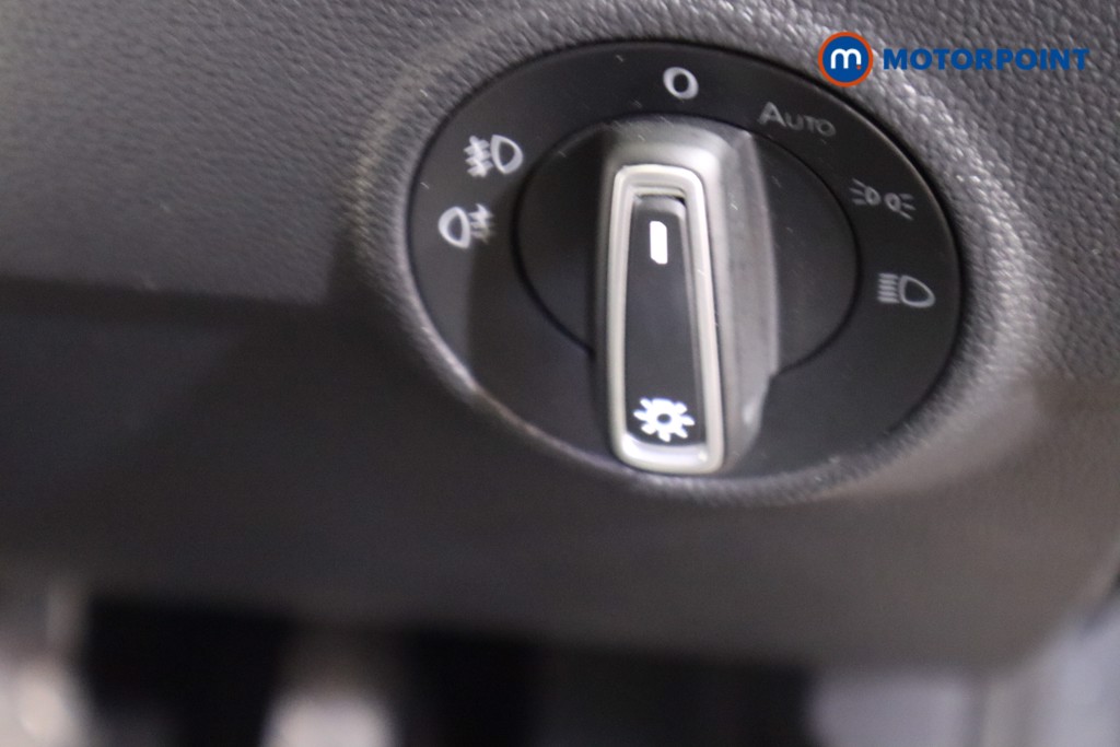 Volkswagen T-Roc SEL Automatic Petrol SUV - Stock Number (1588042) - 16th supplementary image