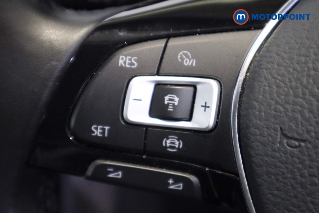 Volkswagen T-Roc SEL Automatic Petrol SUV - Stock Number (1588042) - 17th supplementary image