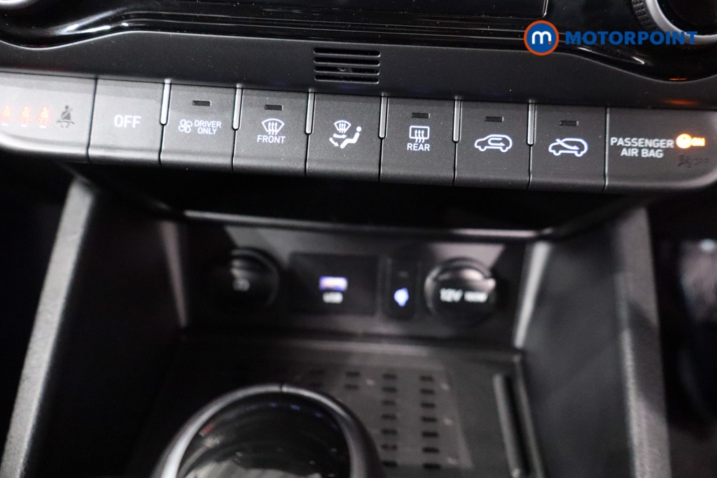 Hyundai Kona Premium Automatic Petrol-Electric Hybrid SUV - Stock Number (1588096) - 17th supplementary image