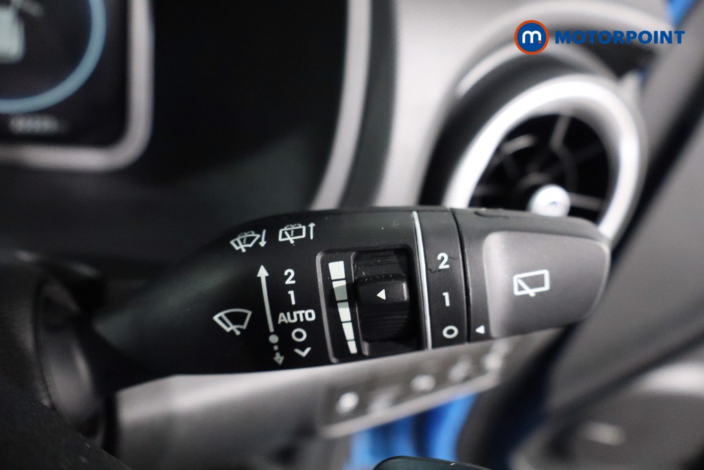 Hyundai Kona Premium Automatic Petrol-Electric Hybrid SUV - Stock Number (1588096) - 19th supplementary image