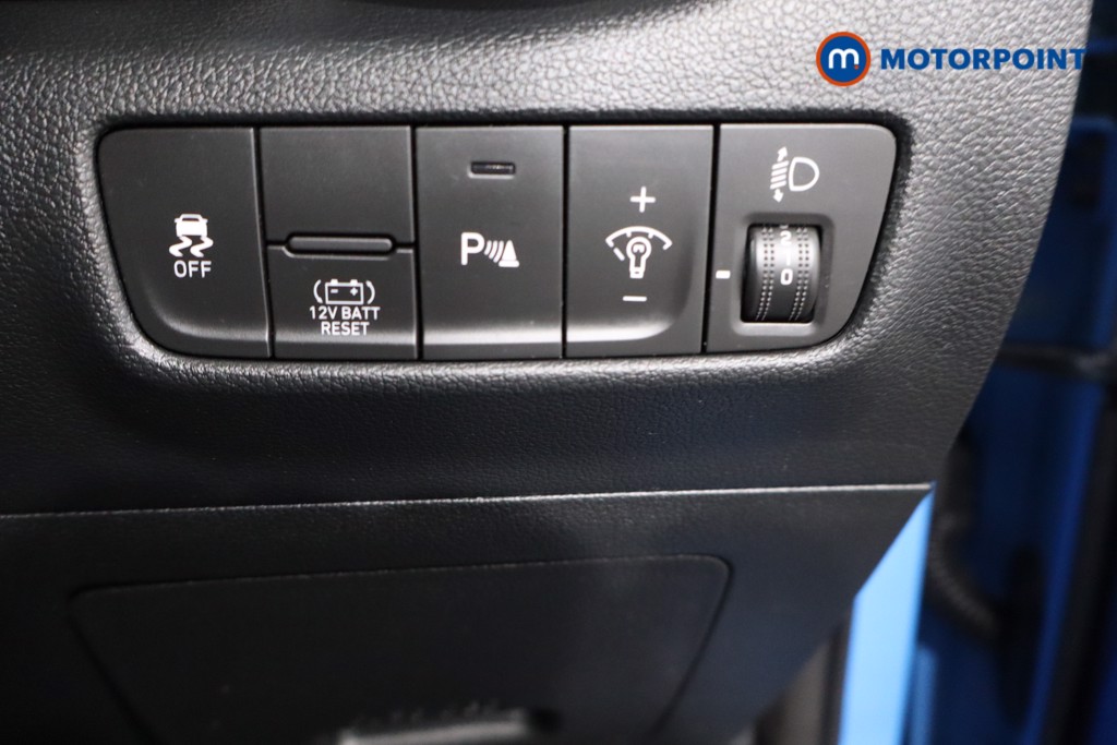 Hyundai Kona Premium Automatic Petrol-Electric Hybrid SUV - Stock Number (1588096) - 21st supplementary image