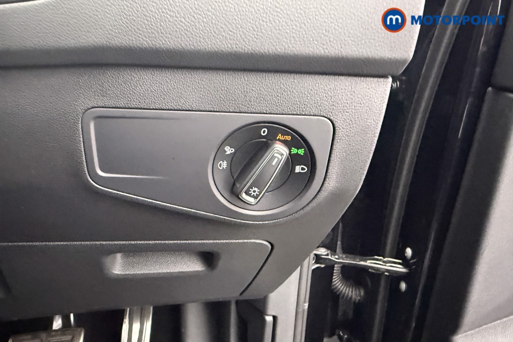 Volkswagen Tiguan R-Line Automatic Petrol SUV - Stock Number (1588187) - 16th supplementary image