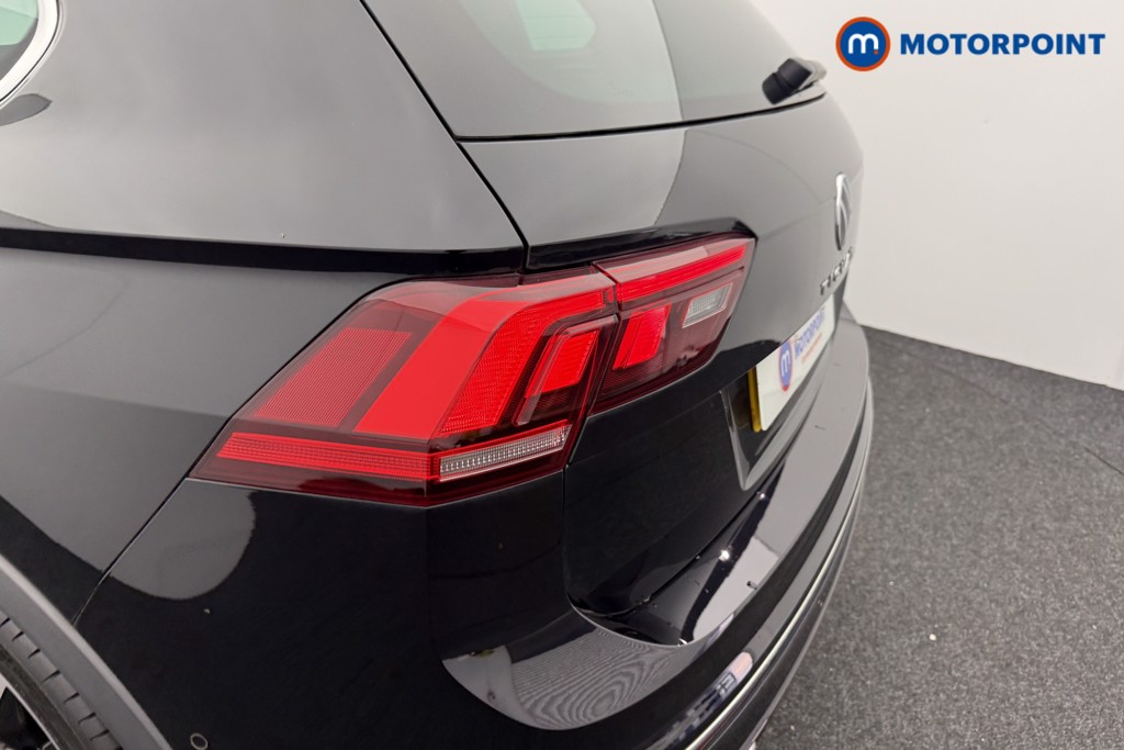Volkswagen Tiguan R-Line Automatic Petrol SUV - Stock Number (1588187) - 26th supplementary image