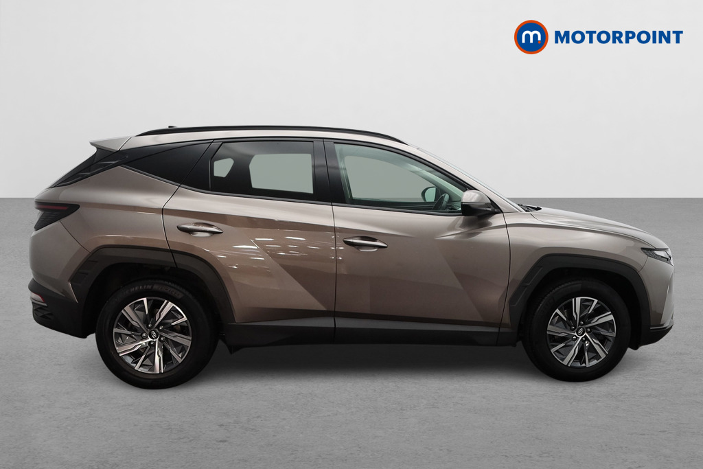Hyundai Tucson Se Connect Manual Petrol SUV - Stock Number (1588245) - Drivers side
