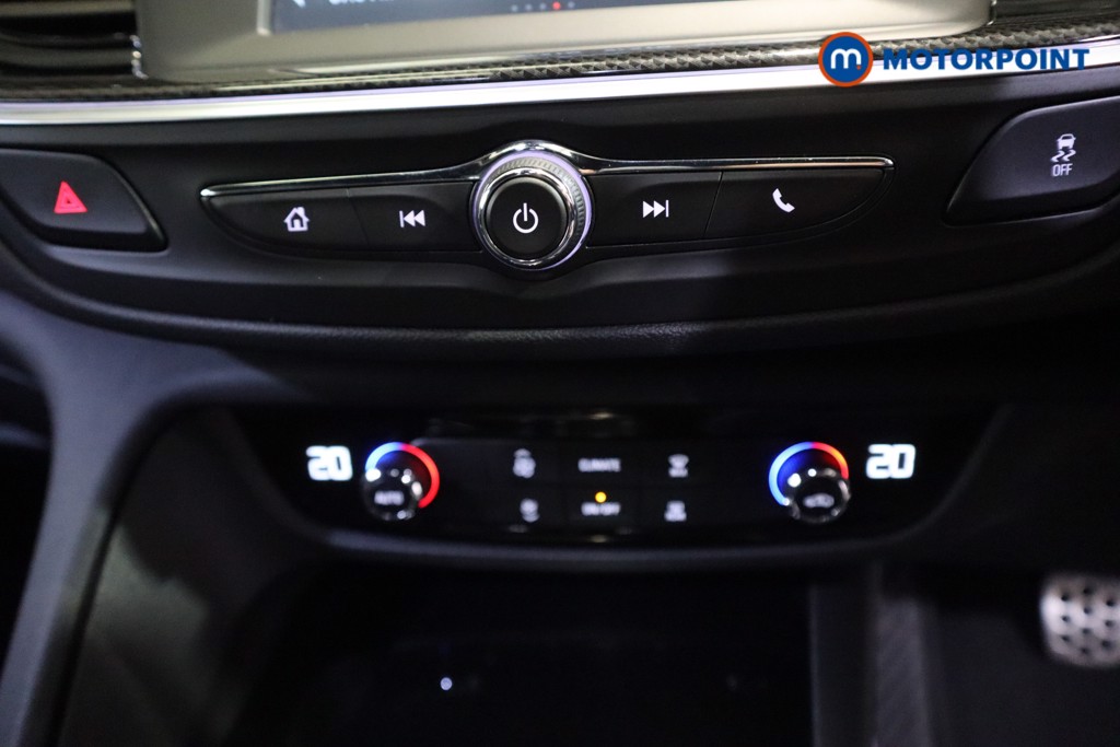 Vauxhall Insignia Sri Vx-Line Manual Petrol Hatchback - Stock Number (1588316) - 5th supplementary image
