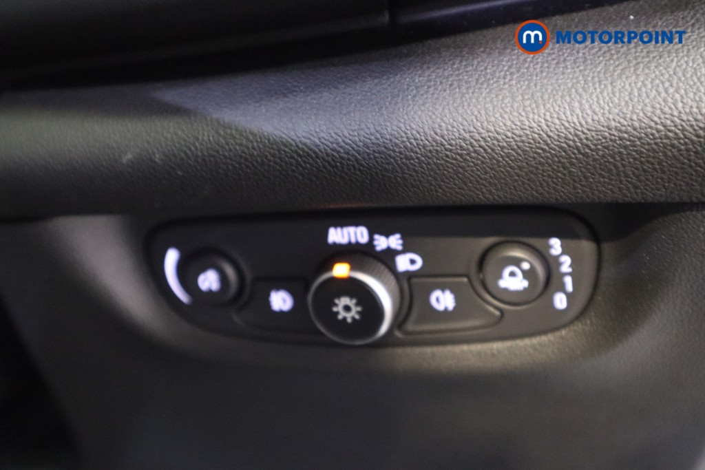 Vauxhall Insignia Sri Vx-Line Manual Petrol Hatchback - Stock Number (1588316) - 12th supplementary image