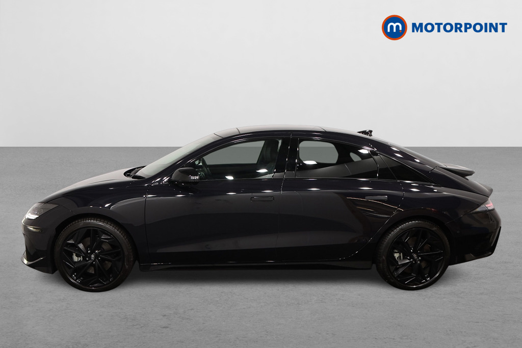 Hyundai Ioniq 6 First Edition Automatic Electric Saloon - Stock Number (1588455) - Passenger side