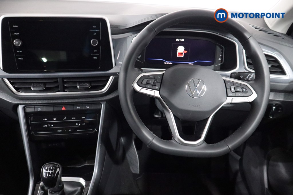 Volkswagen T-Roc Style Manual Petrol SUV - Stock Number (1588671) - 3rd supplementary image