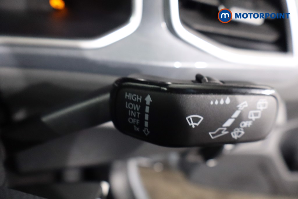 Volkswagen T-Roc Style Manual Petrol SUV - Stock Number (1588671) - 19th supplementary image