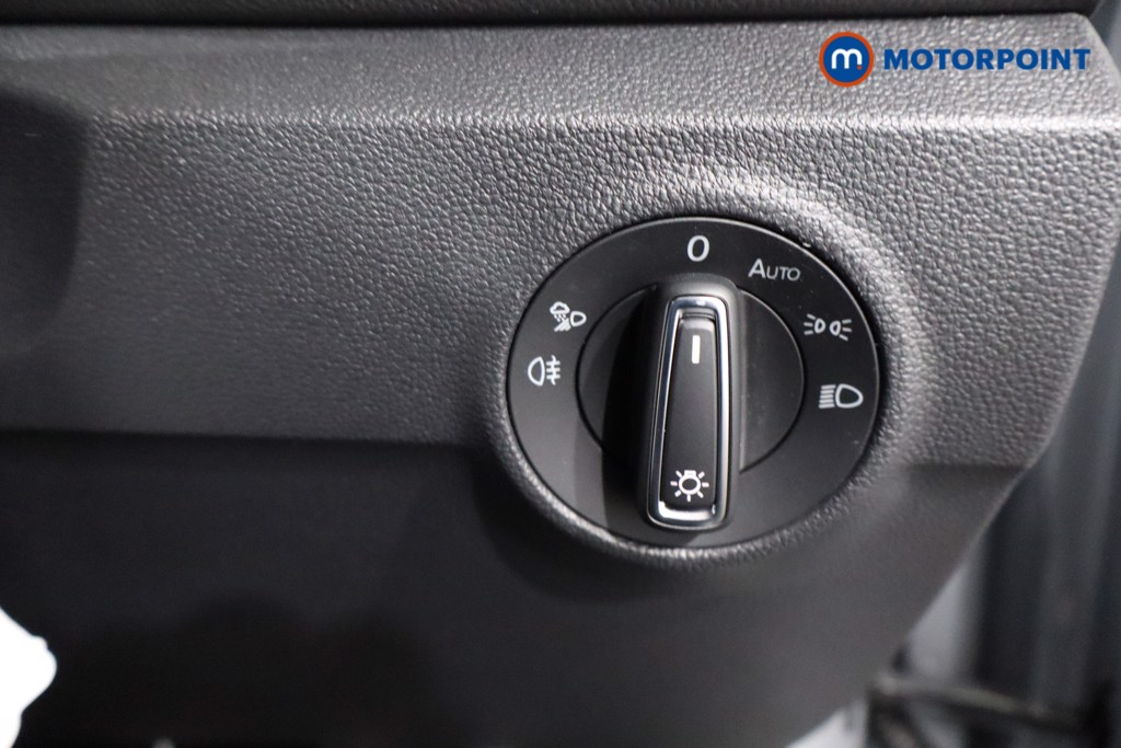 Volkswagen T-Roc Style Manual Petrol SUV - Stock Number (1588671) - 21st supplementary image