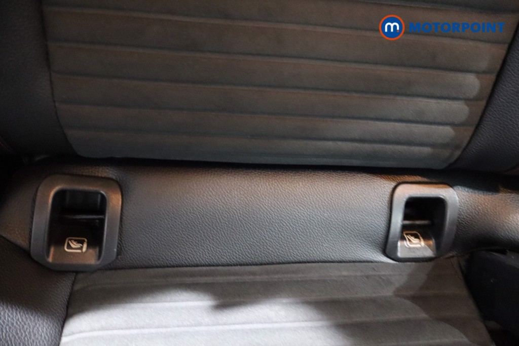 Mercedes-Benz CLA Amg Line Automatic Diesel Coupe - Stock Number (1580570) - 28th supplementary image