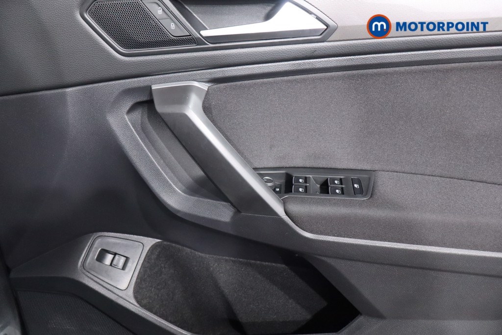Volkswagen Tiguan Allspace Life Automatic Petrol SUV - Stock Number (1585175) - 21st supplementary image