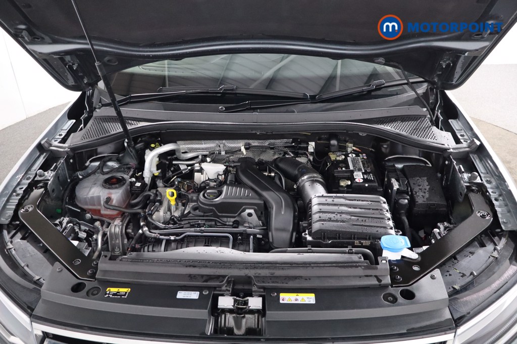 Volkswagen Tiguan Allspace Life Automatic Petrol SUV - Stock Number (1585175) - 32nd supplementary image