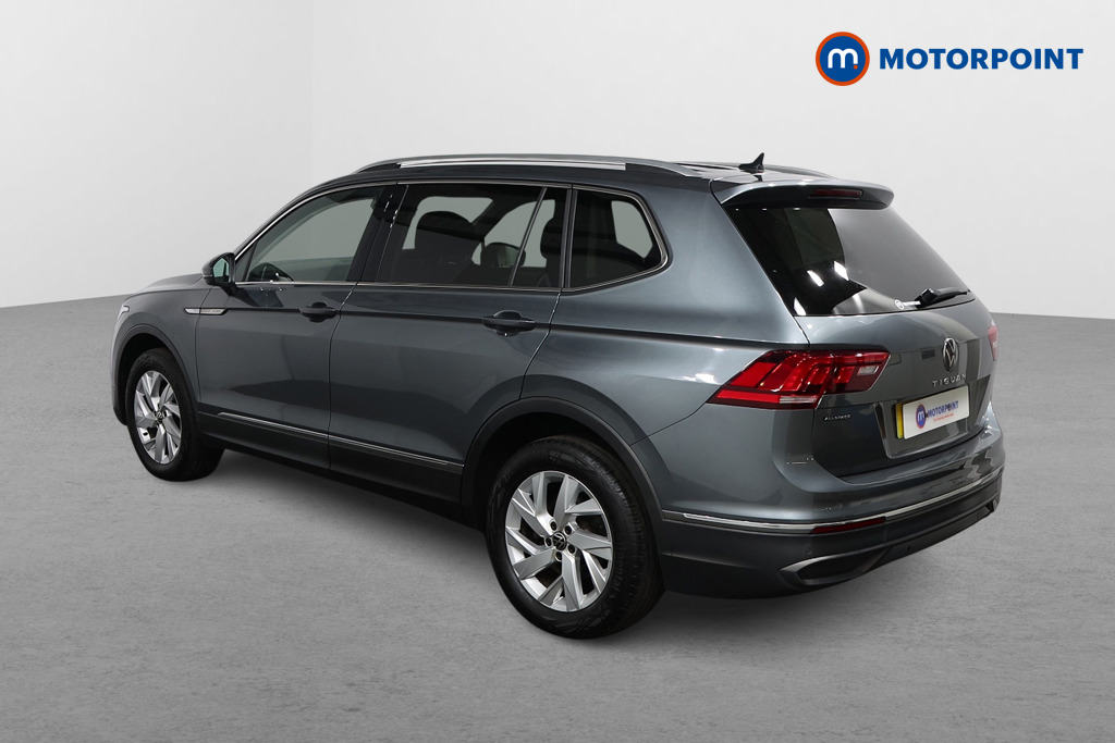 Volkswagen Tiguan Allspace Life Automatic Petrol SUV - Stock Number (1585175) - Passenger side rear corner