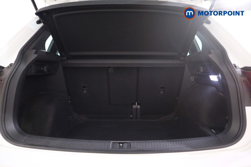 Volkswagen Tiguan R-Line Automatic Petrol SUV - Stock Number (1586310) - 20th supplementary image