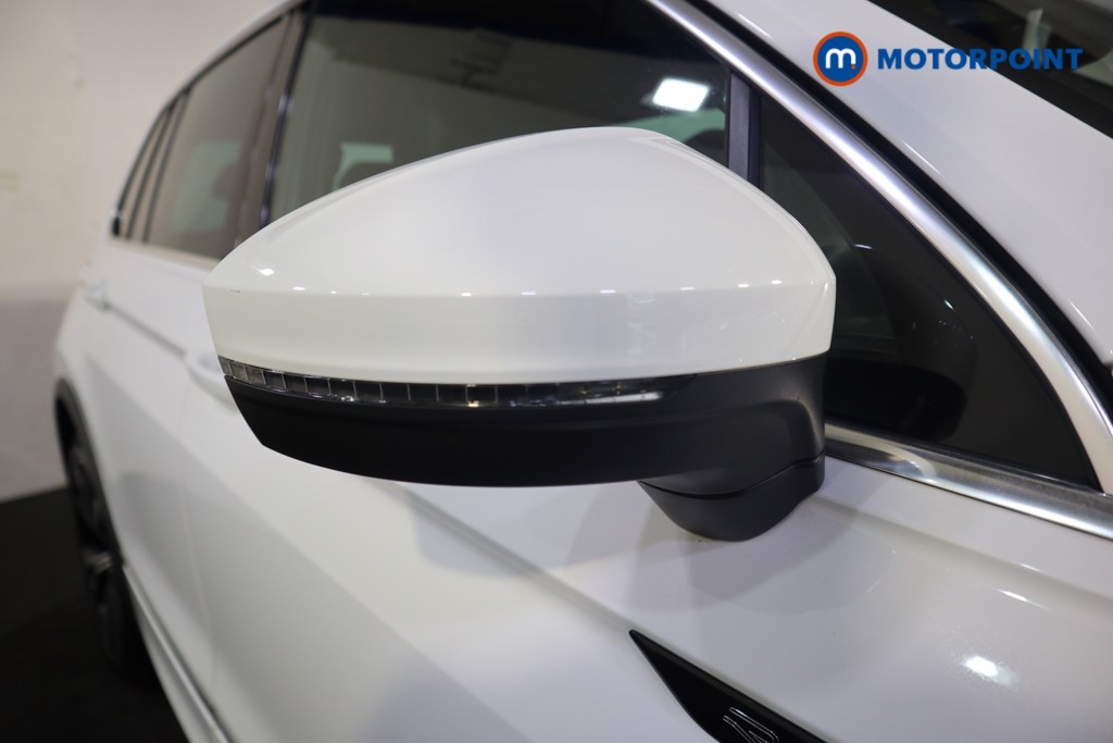 Volkswagen Tiguan R-Line Automatic Petrol SUV - Stock Number (1586310) - 30th supplementary image
