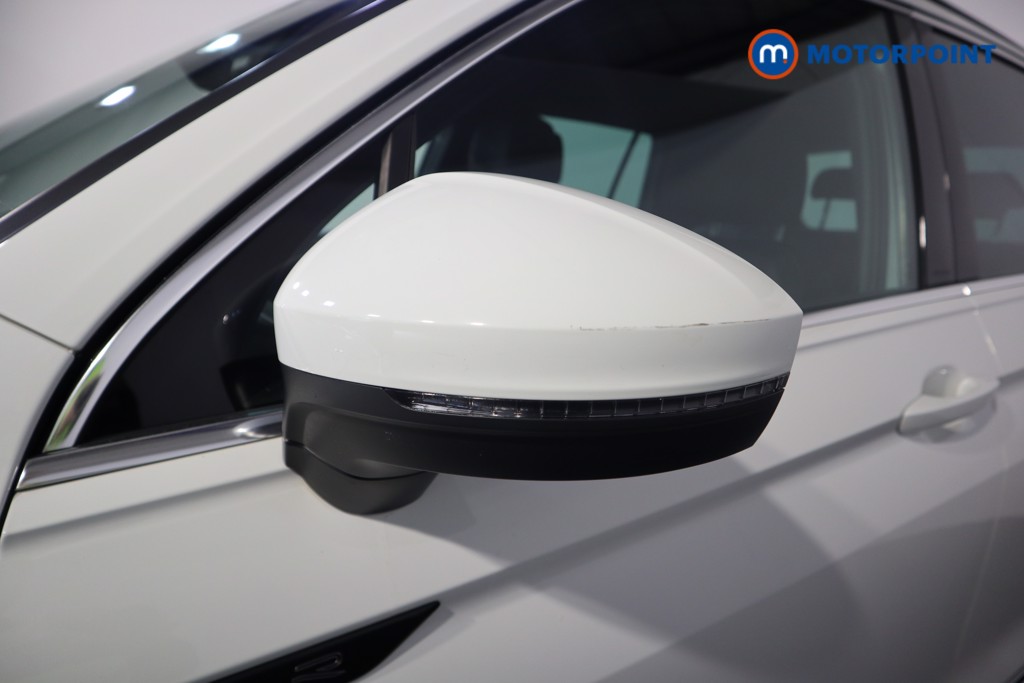 Volkswagen Tiguan R-Line Automatic Petrol SUV - Stock Number (1586310) - 31st supplementary image