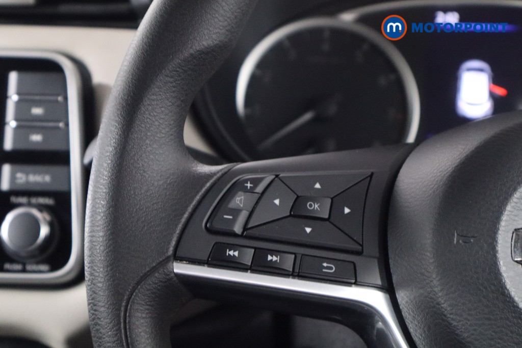 Nissan Micra Acenta Automatic Petrol Hatchback - Stock Number (1586435) - 7th supplementary image