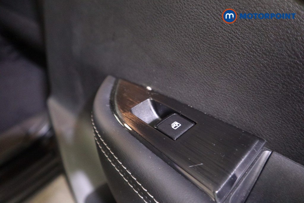 Nissan Qashqai Acenta Premium Manual Petrol SUV - Stock Number (1586476) - 16th supplementary image