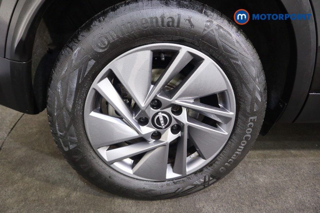 Nissan Qashqai Acenta Premium Manual Petrol SUV - Stock Number (1586476) - 18th supplementary image