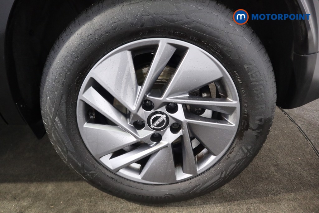 Nissan Qashqai Acenta Premium Manual Petrol SUV - Stock Number (1586476) - 21st supplementary image