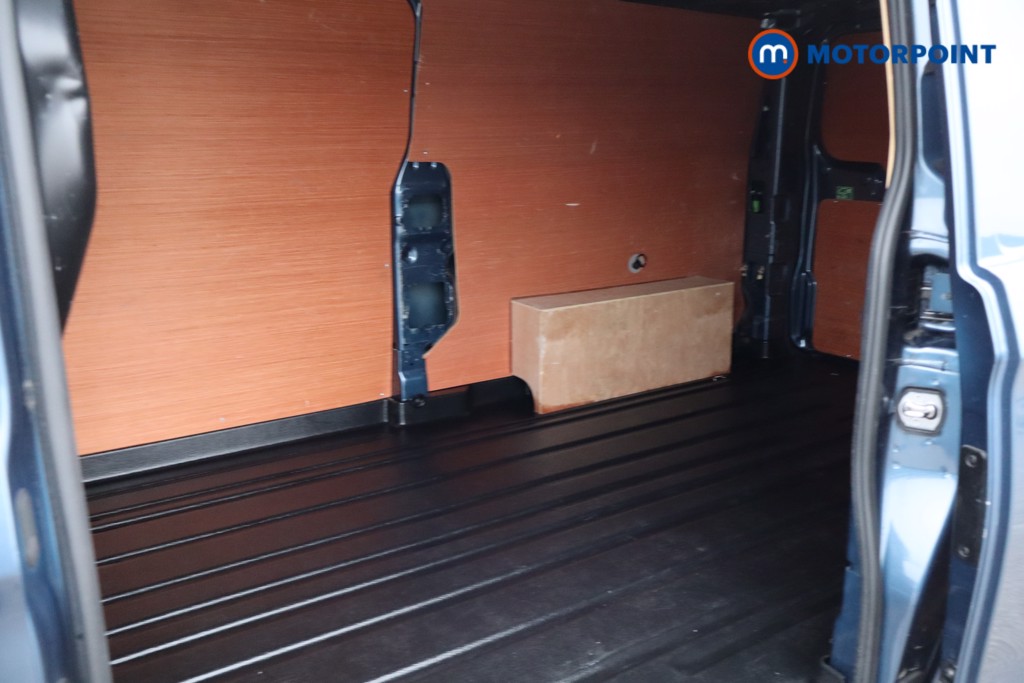 Ford Transit Custom Limited Manual Diesel Panel Van - Stock Number (1587189) - 14th supplementary image
