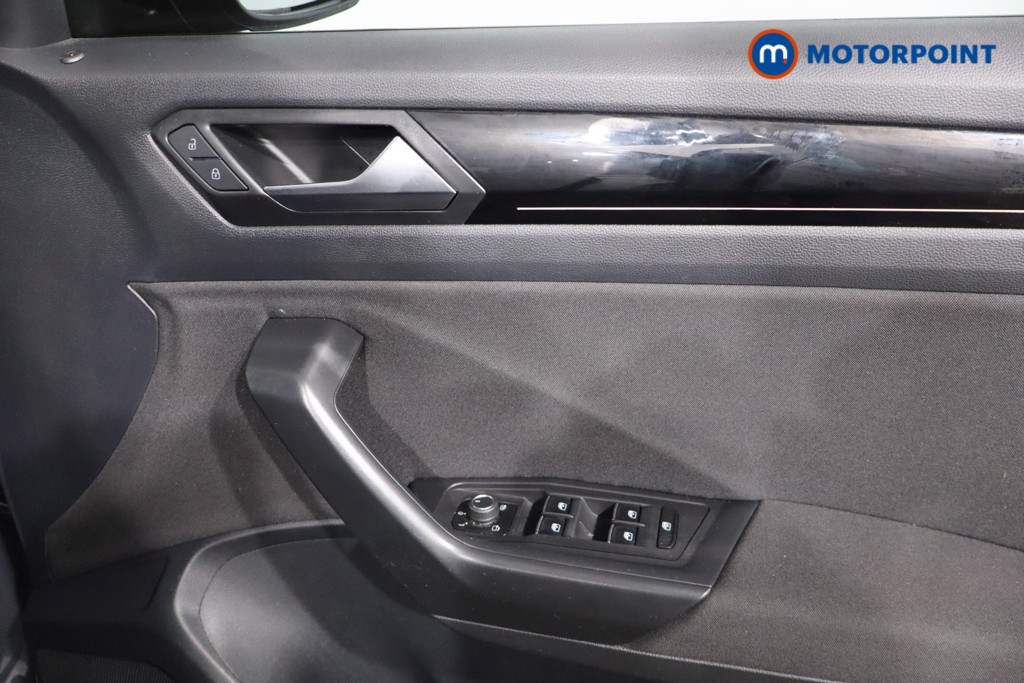 Volkswagen T-Roc Black Edition Automatic Petrol SUV - Stock Number (1587250) - 20th supplementary image