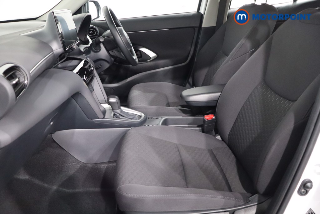 Toyota Yaris Cross Icon Automatic Petrol-Electric Hybrid Estate - Stock Number (1587666) - 4th supplementary image