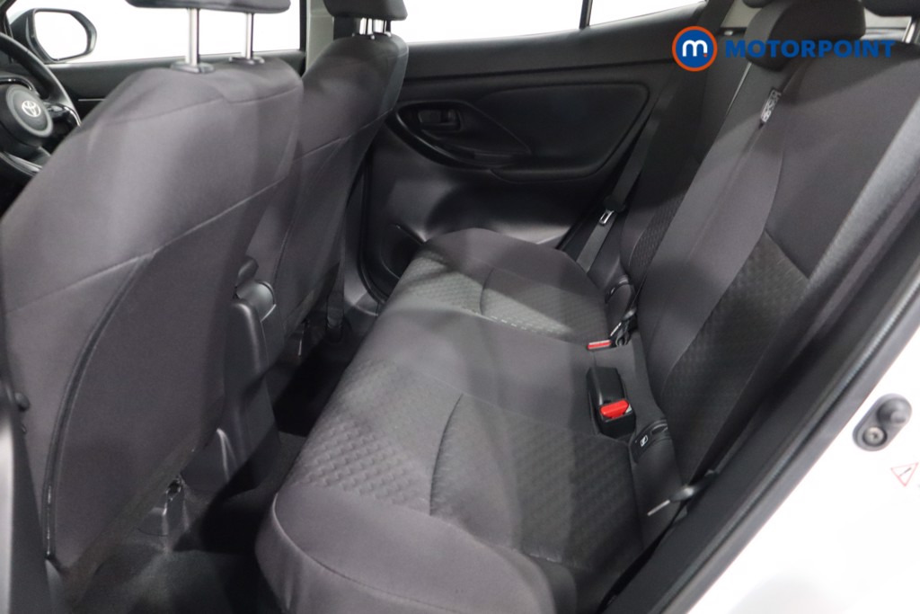 Toyota Yaris Cross Icon Automatic Petrol-Electric Hybrid Estate - Stock Number (1587666) - 5th supplementary image