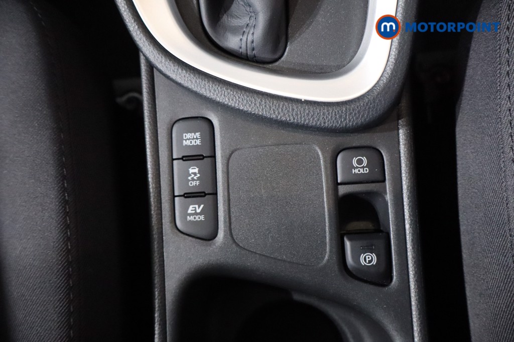 Toyota Yaris Cross Icon Automatic Petrol-Electric Hybrid Estate - Stock Number (1587666) - 16th supplementary image