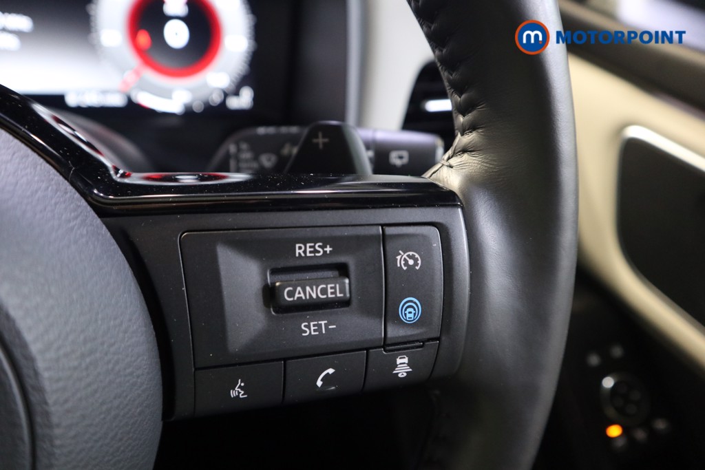 Nissan Qashqai Tekna Automatic Petrol SUV - Stock Number (1587689) - 4th supplementary image