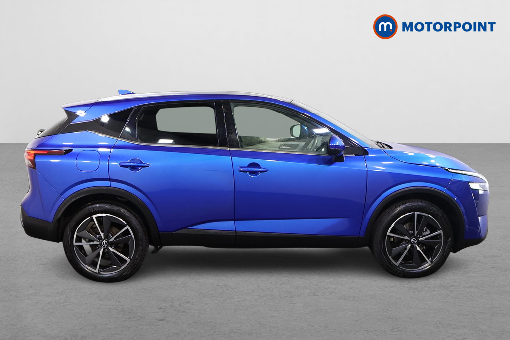Nissan Qashqai Tekna Automatic Petrol SUV - Stock Number (1587689) - Drivers side