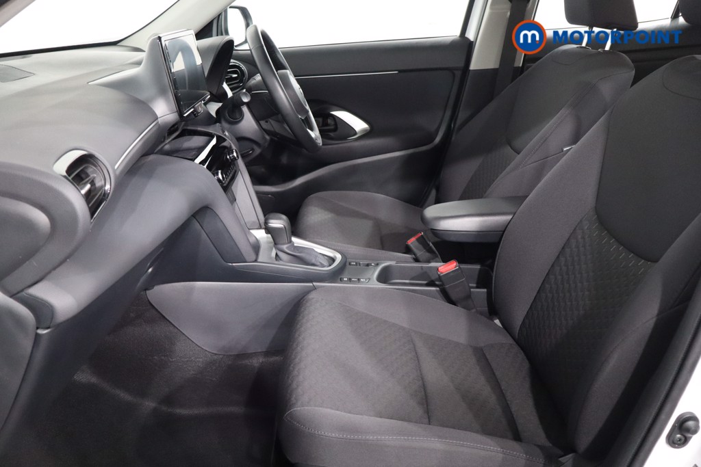 Toyota Yaris Cross Icon Automatic Petrol-Electric Hybrid Estate - Stock Number (1587968) - 4th supplementary image